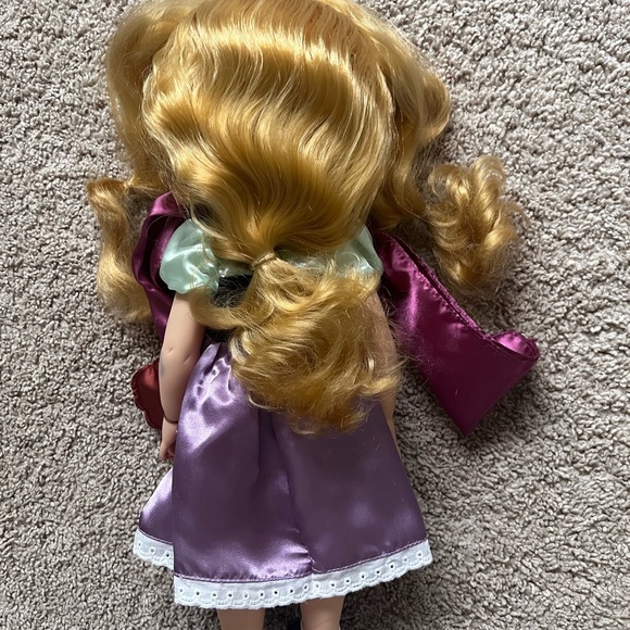 Aurora Disney Animated Collectors Doll - Picture 3 of 3